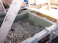 基礎は建物を支える力持ちです。 基礎は建物を支える力持ちです。